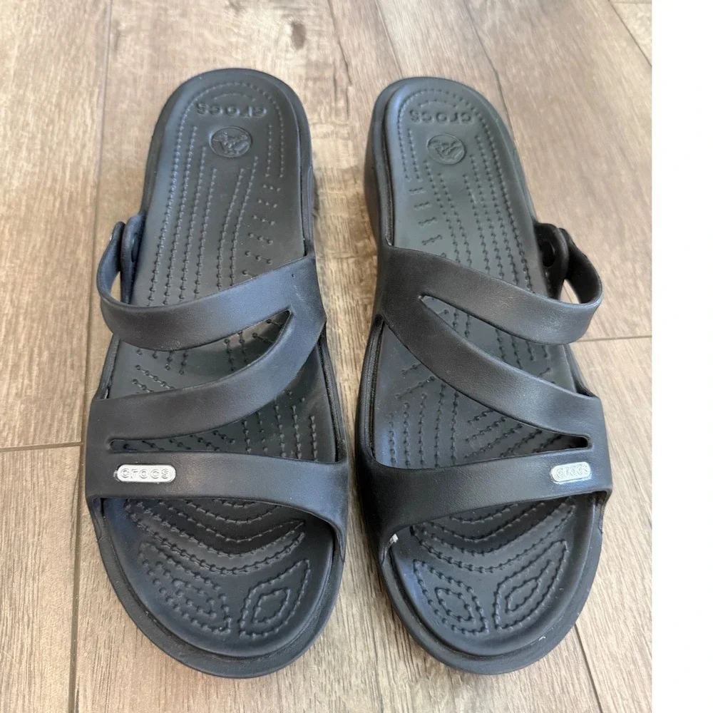 Crocs Patricia Wedge Sandals Womens Size 11 Black Strappy Comfort Shoes